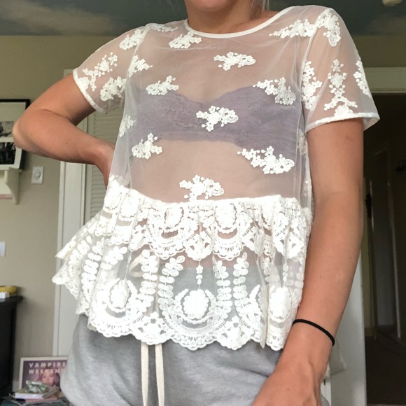 Kimchi Blue Cream Sheer Floral Lace Baby Doll Tee - Picture 7 of 7